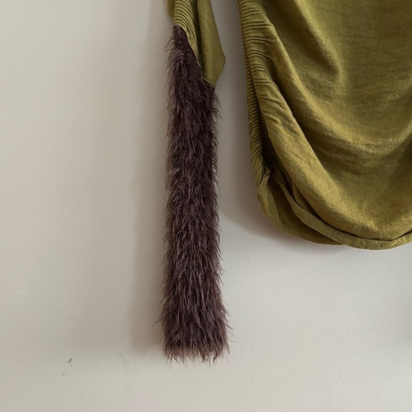 NWT Vitelli Italy Sz 4 S Green Cashmere Blend Turtleneck With Brown Fur Sleeves - Picture 5 of 10